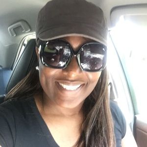 Meet your Posher, Sonya